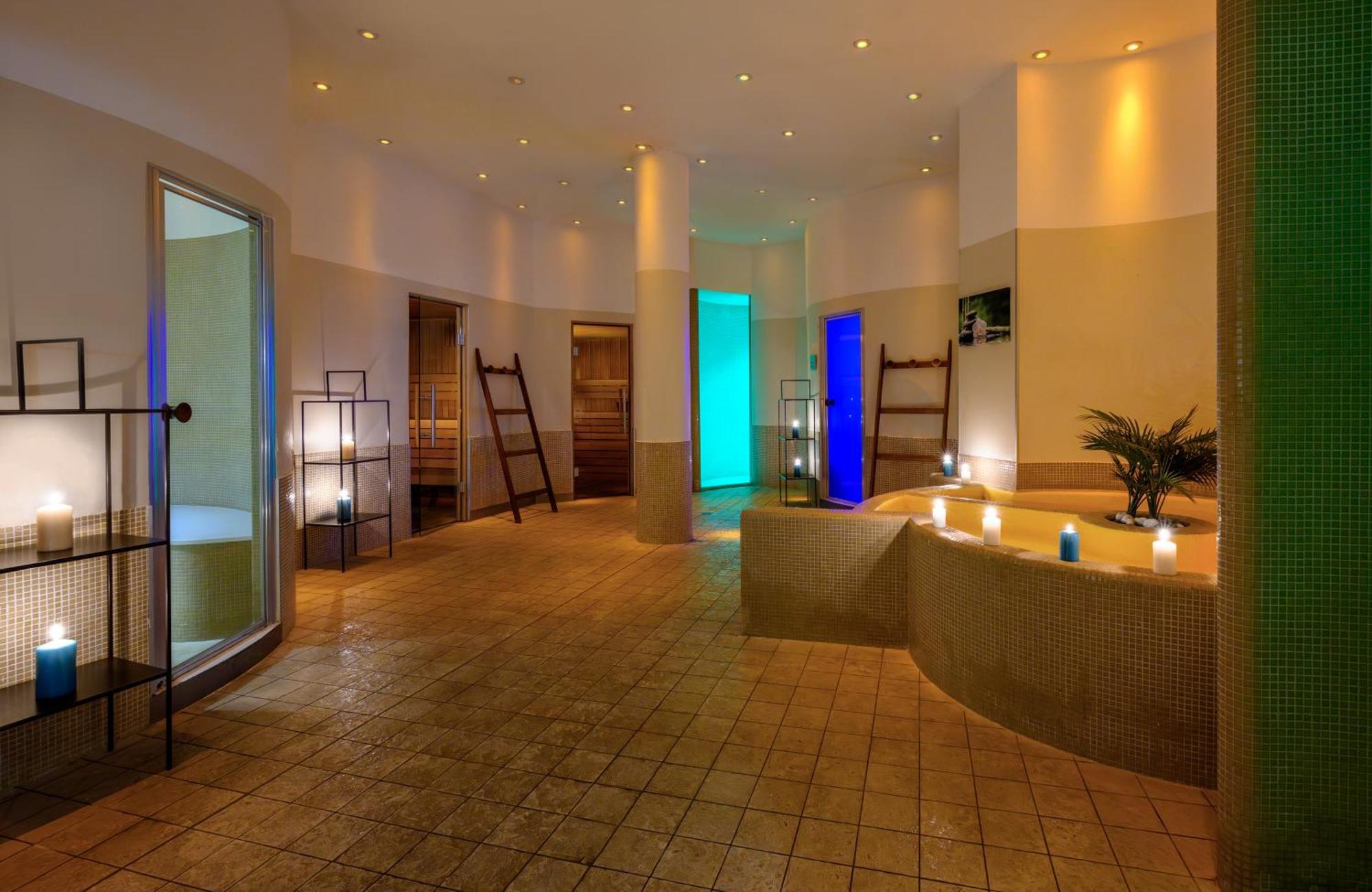 Leonardo Di Garda - Wellness And Hotel 4*
