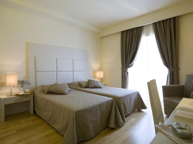 Leonardo Di Garda - Wellness And 4* Lazise